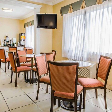 Quality Inn East Evansville Exterior foto