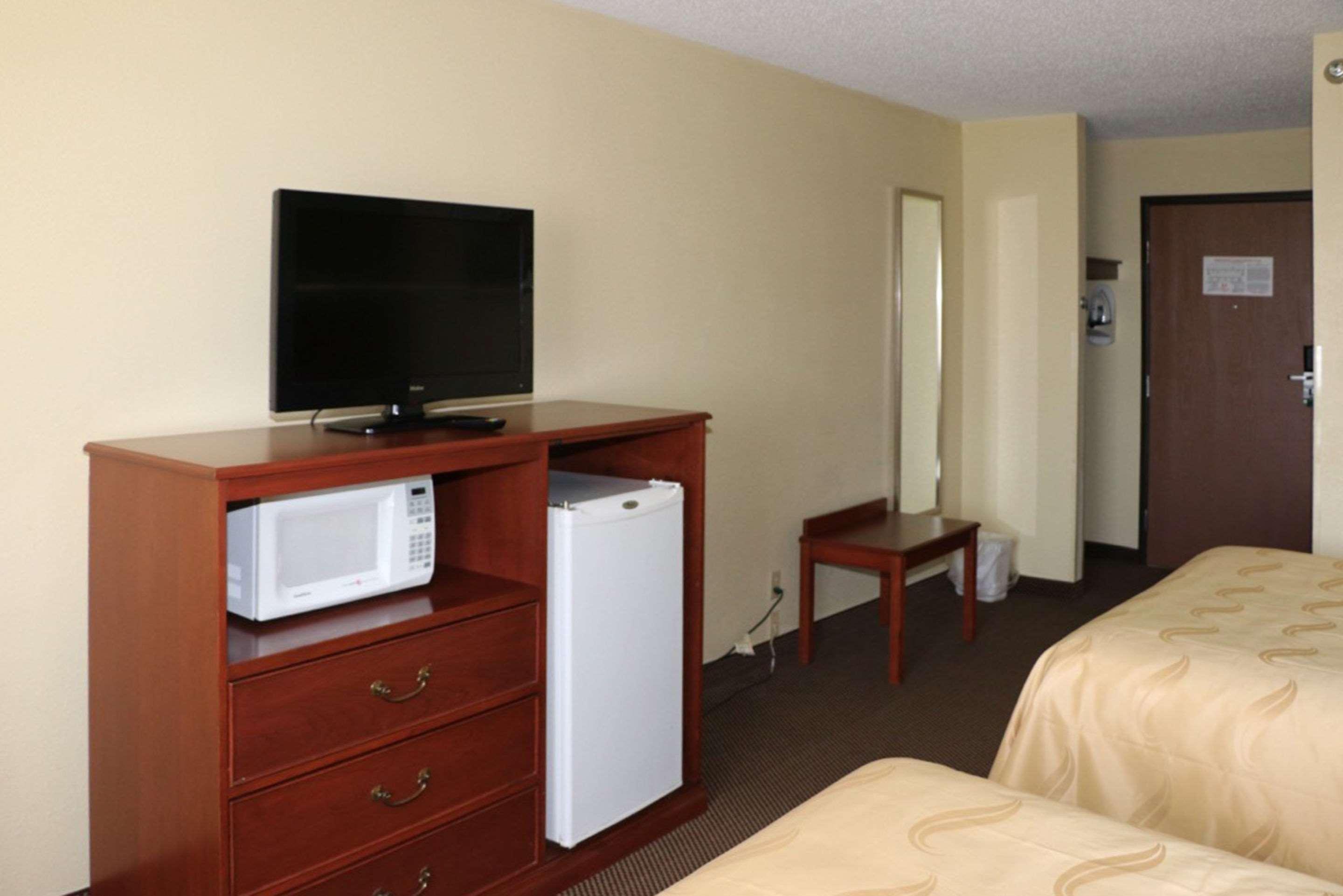 Quality Inn East Evansville Exterior foto