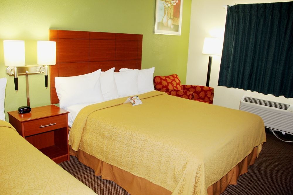 Quality Inn East Evansville Exterior foto